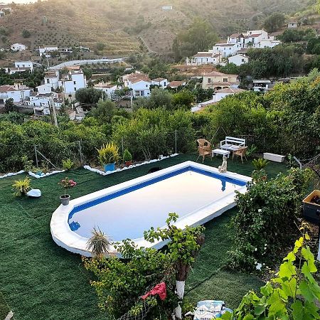 Casa Luis Villa Vinuela Bagian luar foto