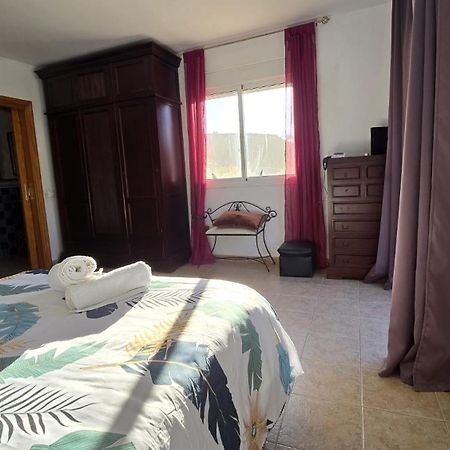 Casa Luis Villa Vinuela Bagian luar foto