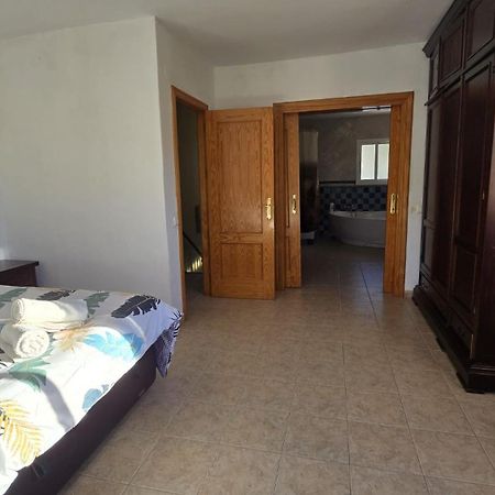 Casa Luis Villa Vinuela Bagian luar foto