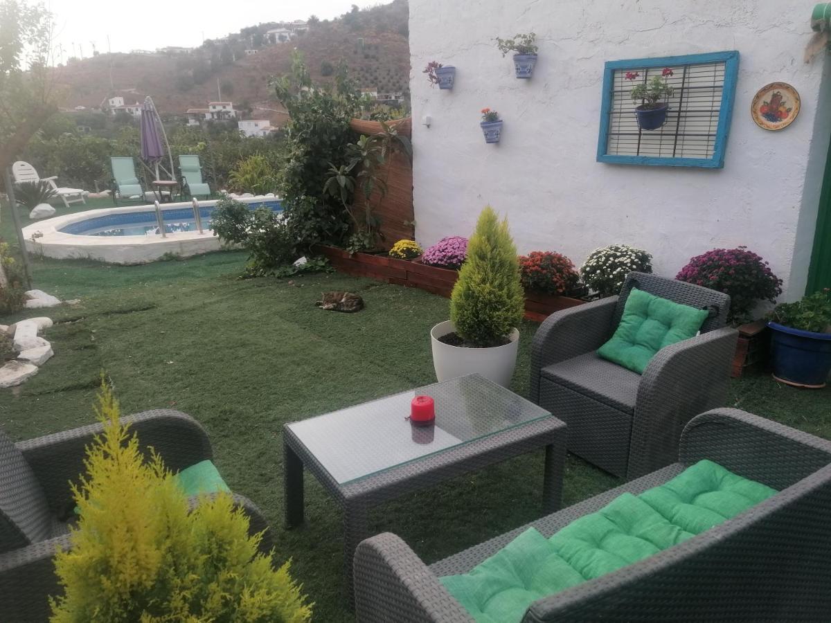 Casa Luis Villa Vinuela Bagian luar foto