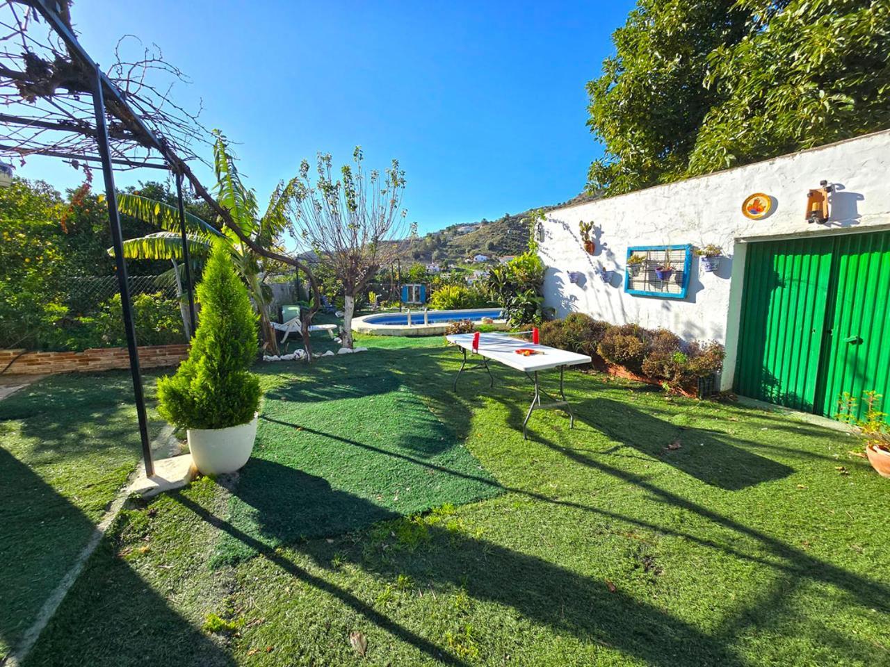 Casa Luis Villa Vinuela Bagian luar foto