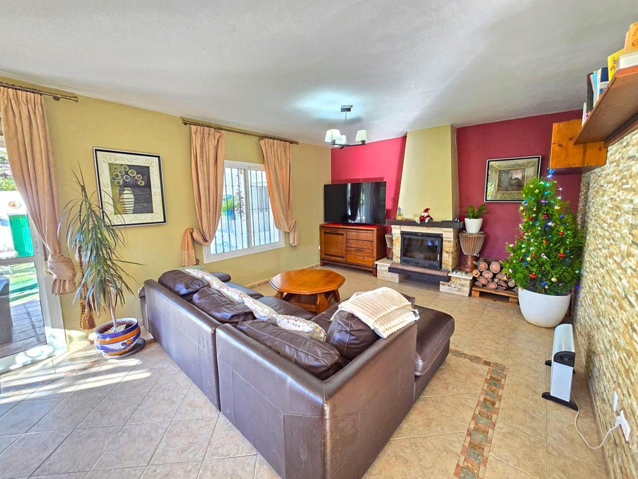 Casa Luis Villa Vinuela Bagian luar foto